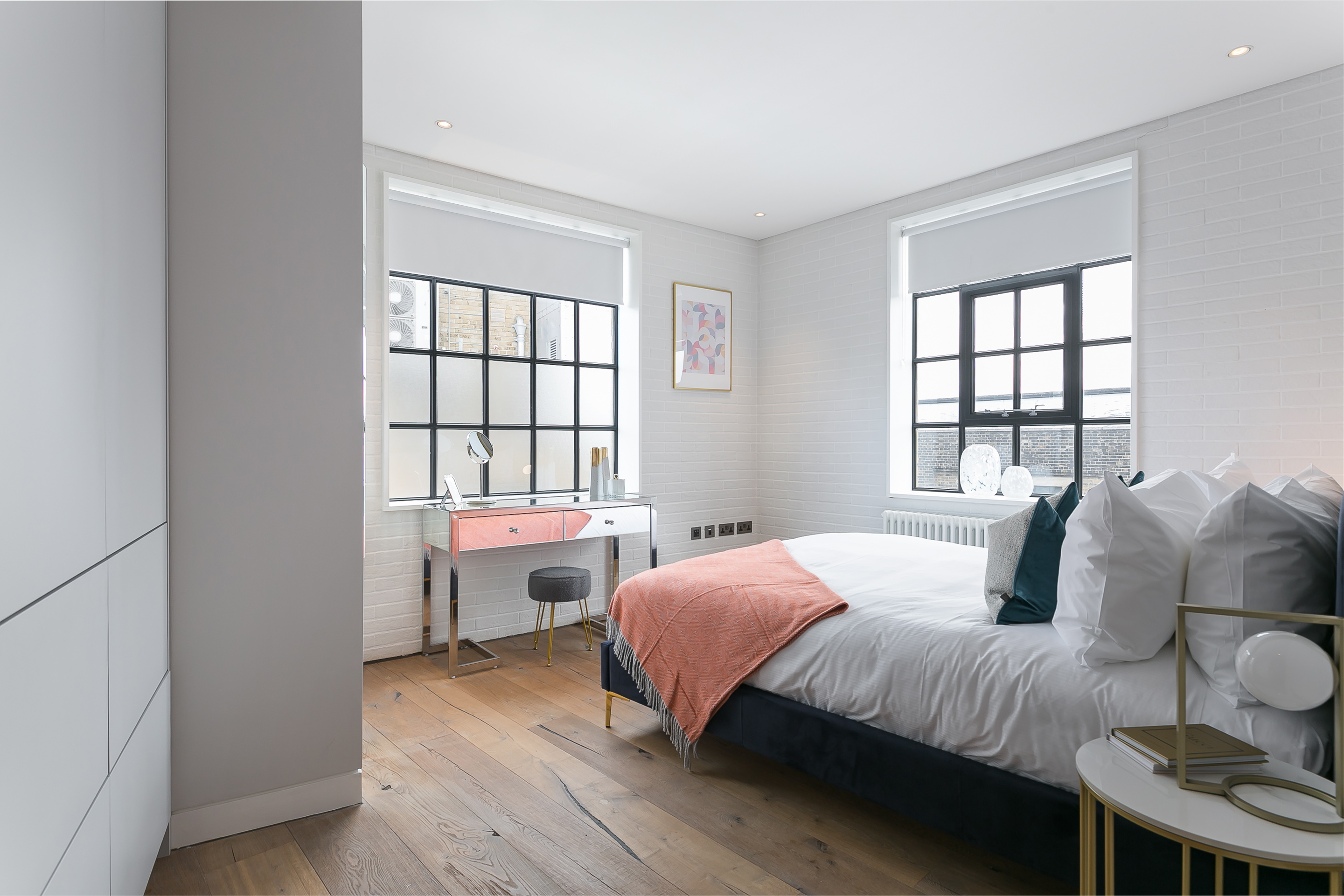 Clink serviced apartments in Bankside, London — photo 1