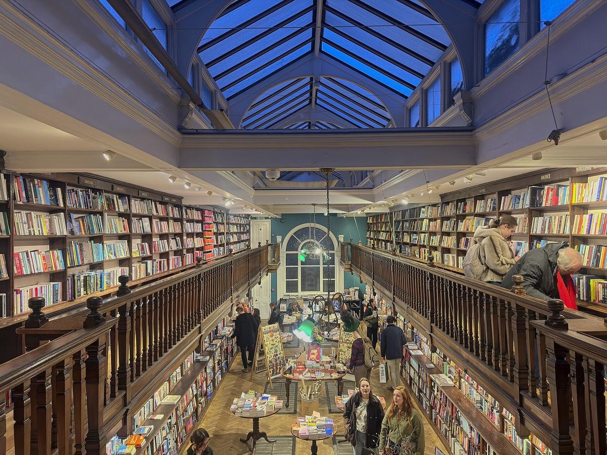 Marylebone High Street & Daunt Books in Marylebone, London